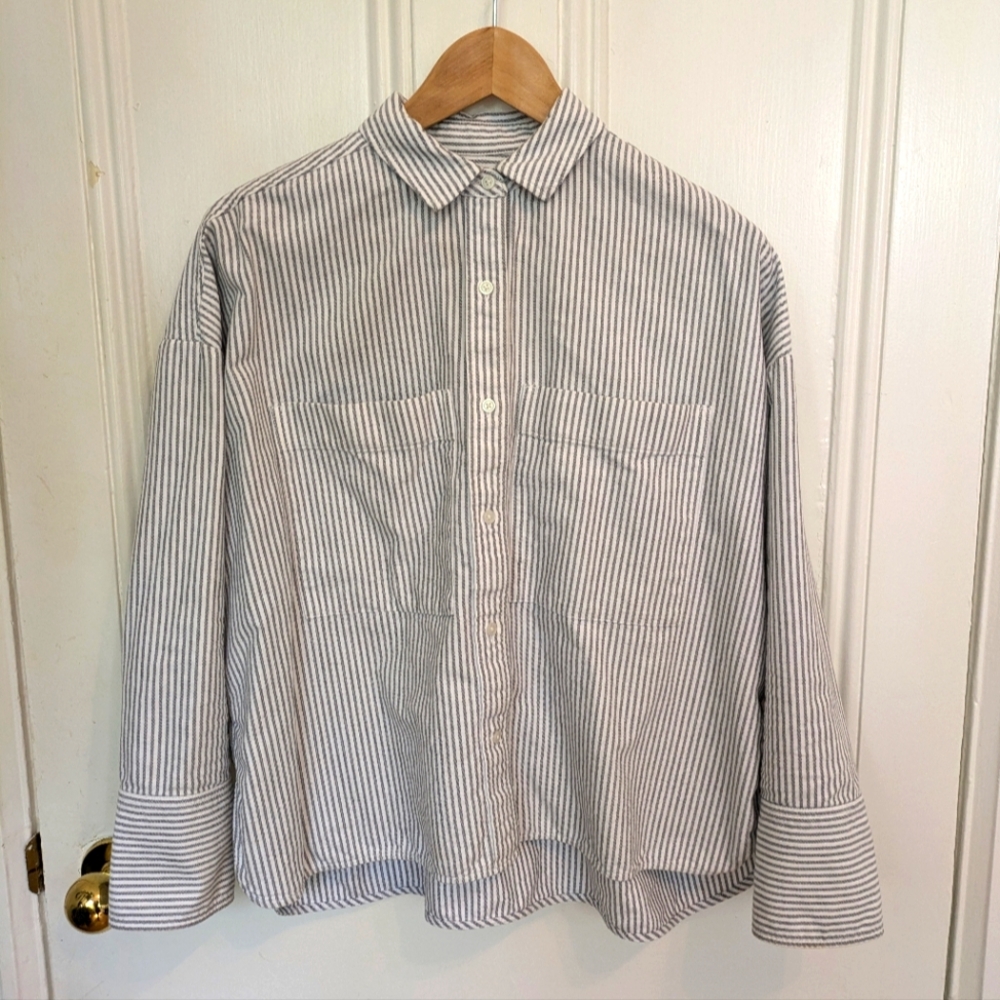 Everlane The Boxy Oxford, size small, black and white stripe
